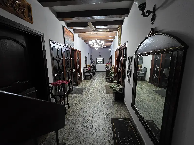 1 Kanal Brand New Luxury Ultra Modern Style Double Heighted Super Hot Location All Original Picture attached With Direct Owner Meeting For Sale in Johar Town Phase 2