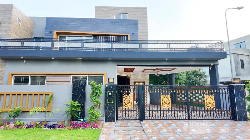 Corner 11 Marla Corner Facing Park Brand New House A Block Rahbar