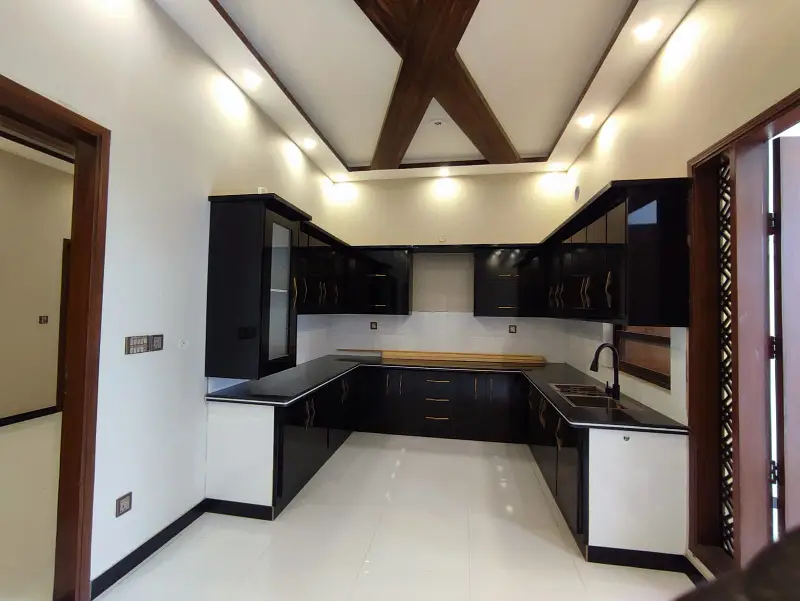 For Sale 3 bed lounge Apartment Flat Leased Bank loan Applicable in Kaneez Fatima Society block 2/4 Scheme 33 Karachi