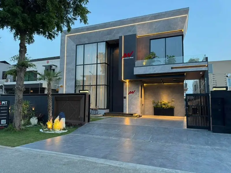 1 Kanal House For Sale Lake City Meadows (Near DHA Phase 5) 1 Kanal Brand New Luxury House Available For Sale In Prime Location Of Lake City Meadows, Lahore.