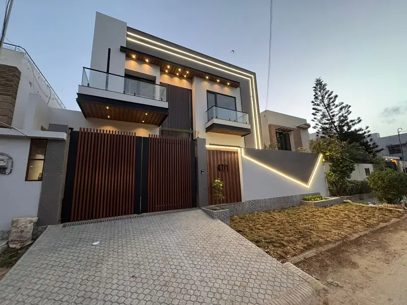 DHA Phase 5 House Sized 500 Square Yards