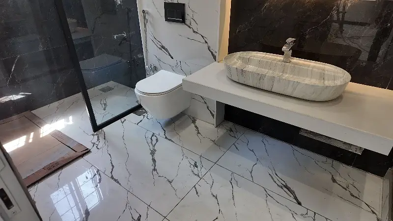 10 Marla Brand New Elegant House With Double Heighted Lobby, Near To Main Boulevard, Near To Park.